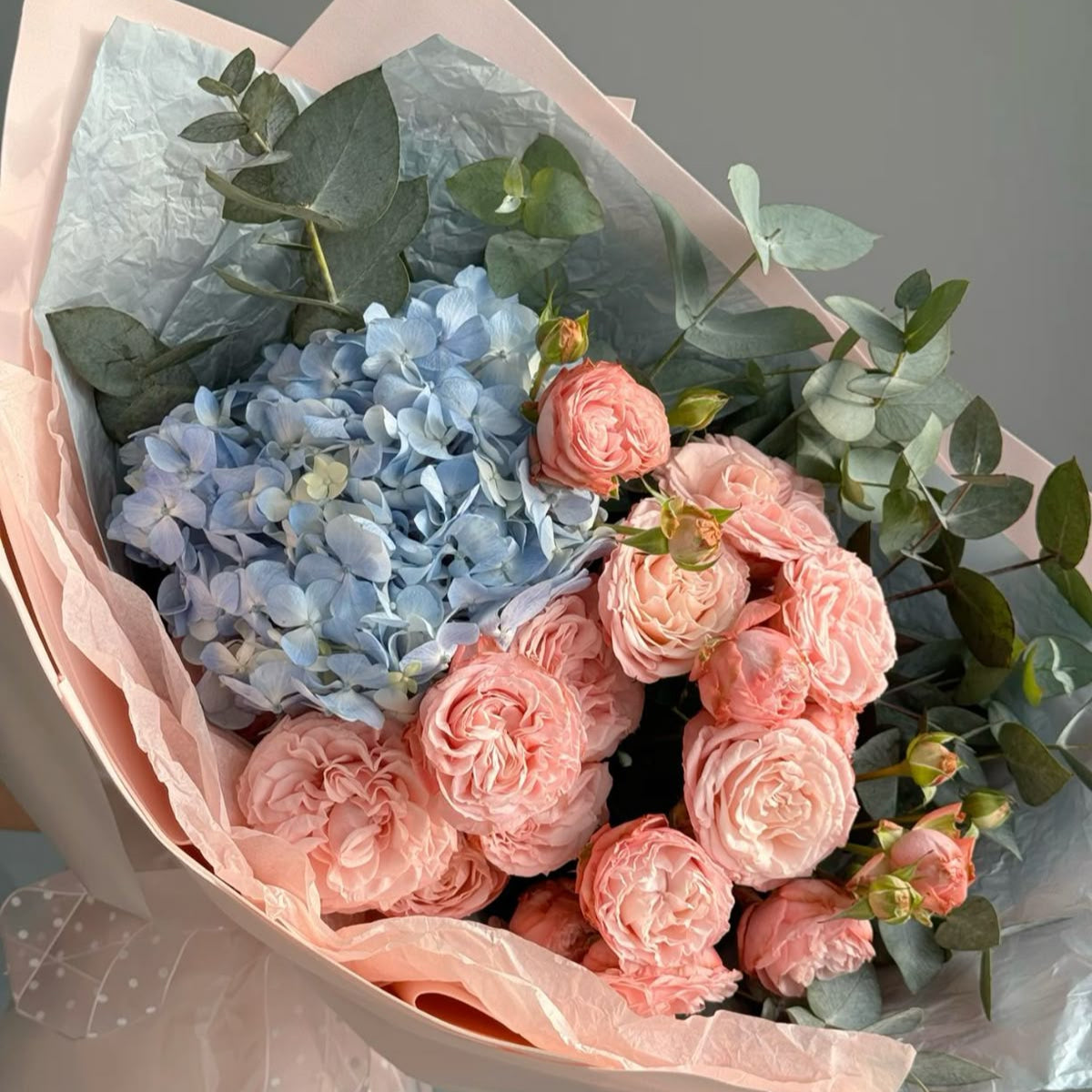 Elegant bouquet of hydrangea